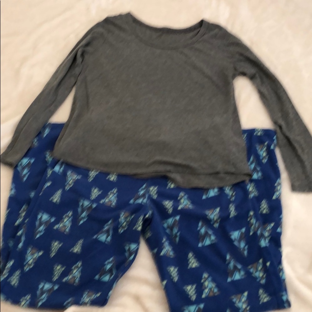 Cozy Pajama set. Size Medium.
